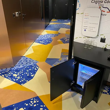 Snow & Czarna Gora *