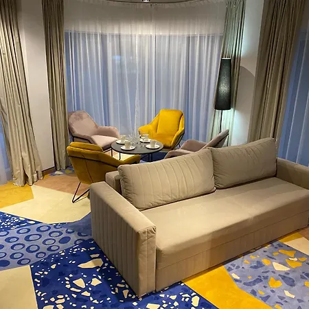 Snow & Czarna Gora Апартаменты *